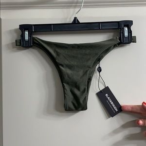Size M olive green blackbough swim bottoms